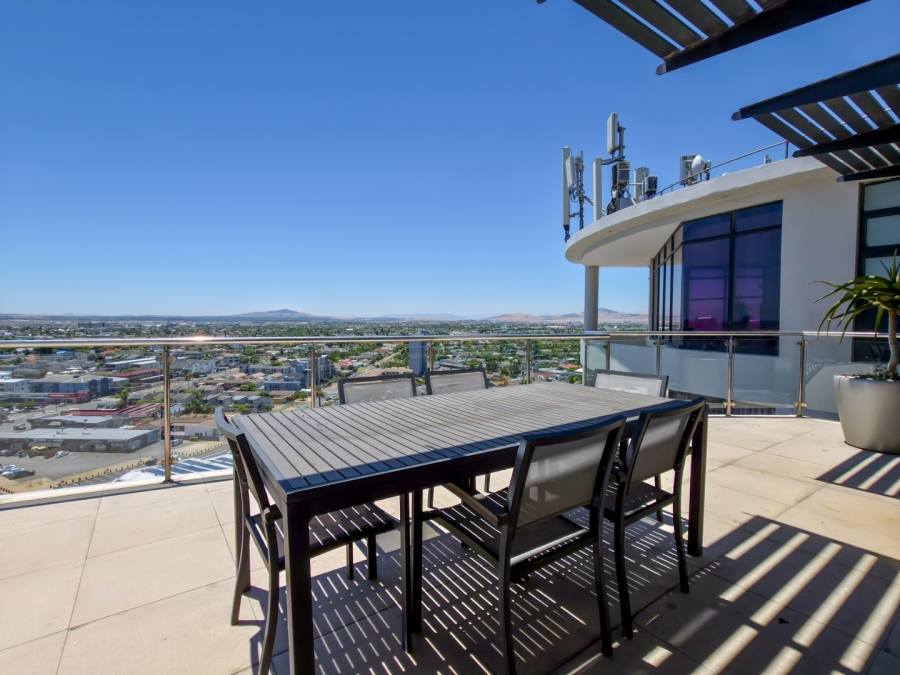 3 Bedroom Property for Sale in Waves Edge Western Cape